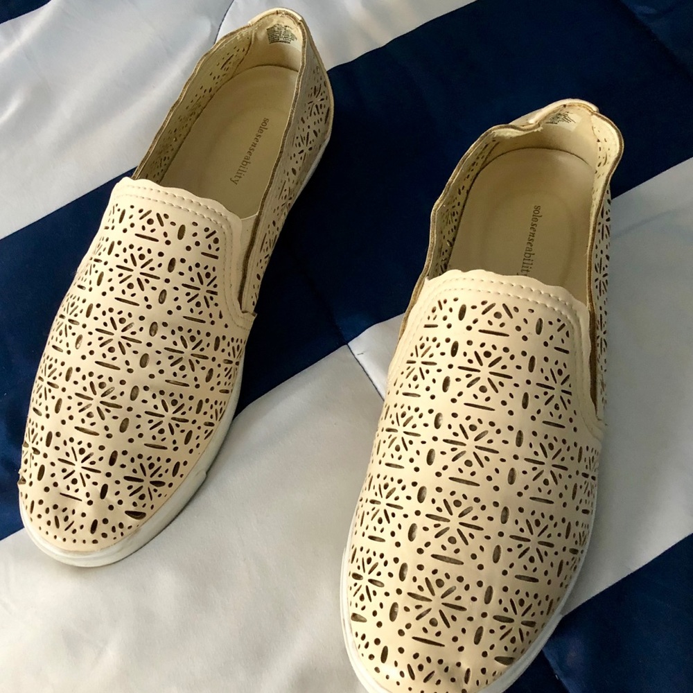“Sole (sense)ability” cream women slip on sneaker